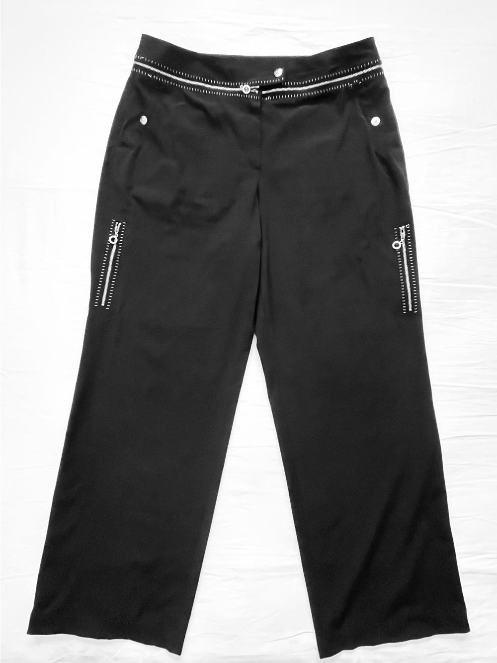 Wide Leg Women’s Black Pants with Zipper Detail. Euro size 42 US size 12 or 14